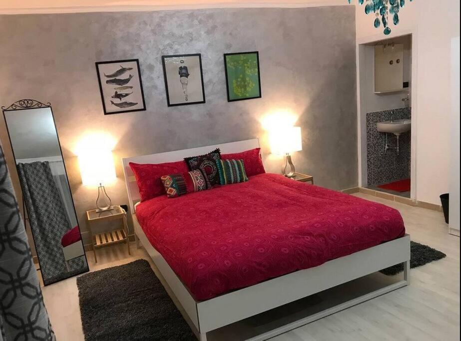 Maclahouse Centrale Naples